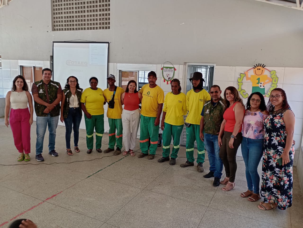 Alunos da Escola Municipal Celito Brito Abraçam a Educação Ambiental: Aprendendo a Preservar o Meio Ambiente