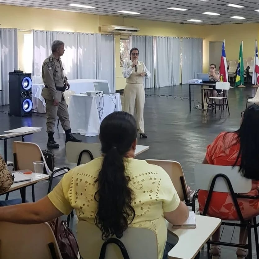 Secretaria de educação de Guanambi discute estratégias e tranquiliza população sobre segurança nas escolas