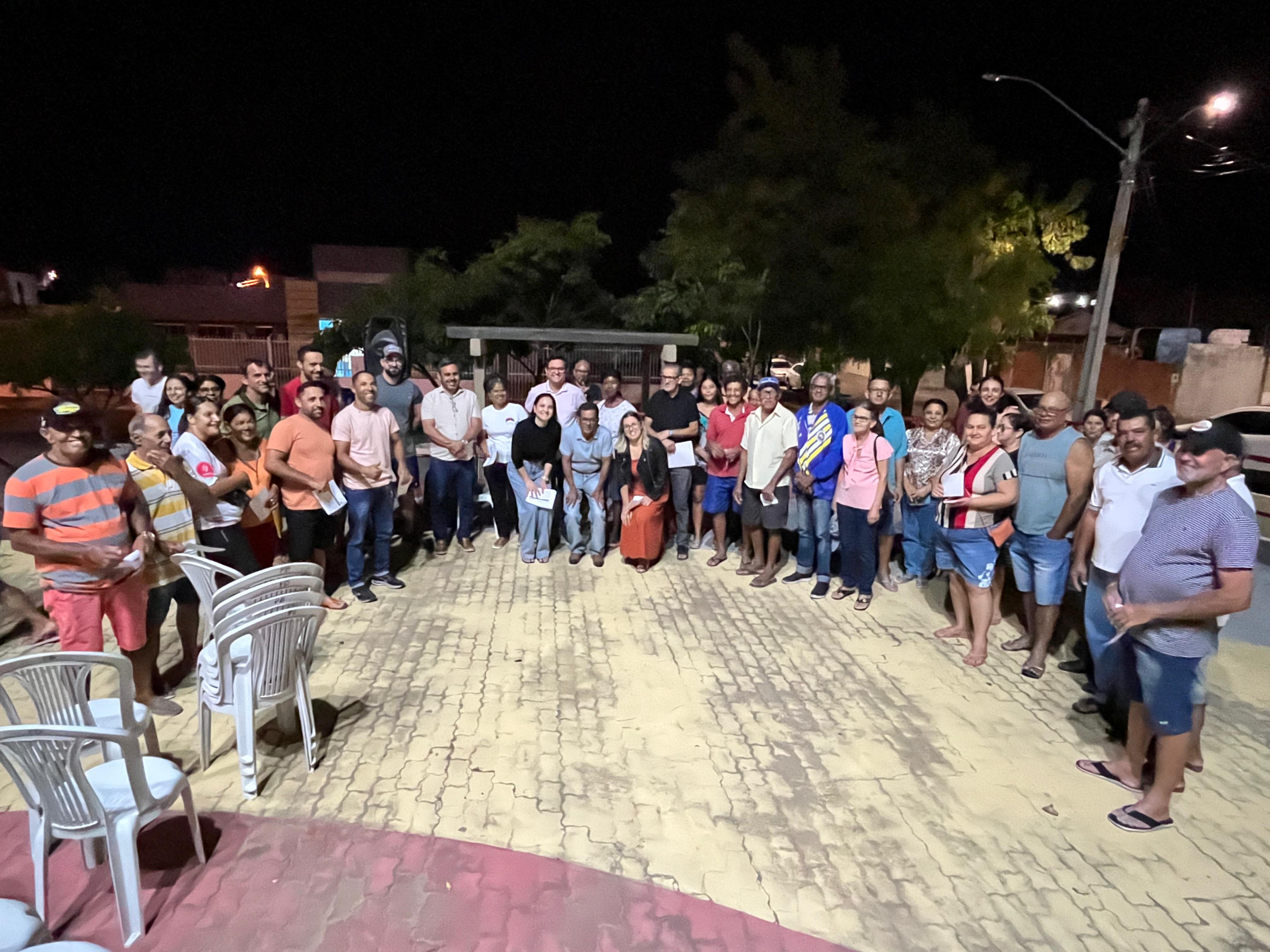 Equipe da REURB da Prefeitura de Guanambi se reúne com moradores dos bairros Marabá e Vasconcelos e abre cadastro para regularização de residências