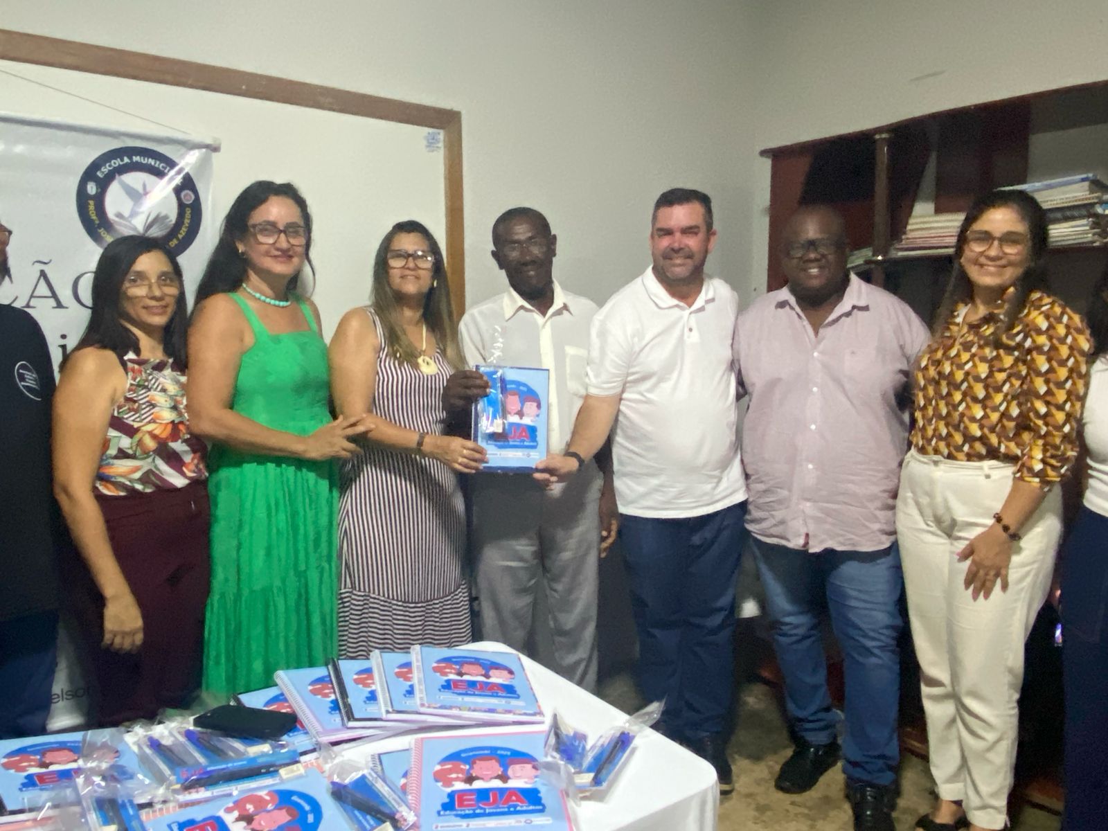 Vice-prefeito de Guanambi participa de Aula Inaugural de turma da EJA na comunidade Quilombola de Morro de Dentro