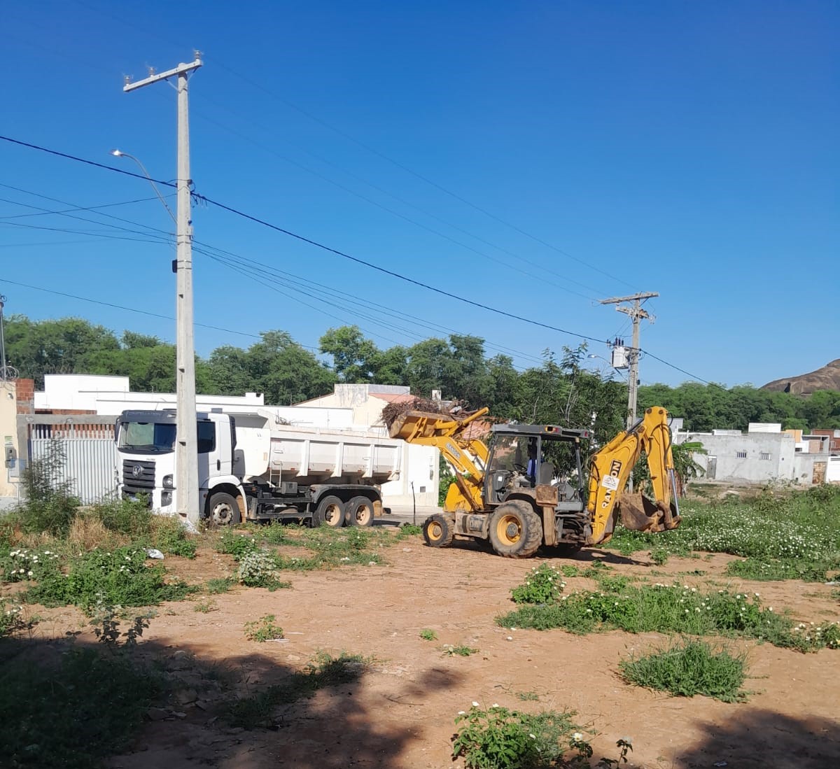 Prefeitura de Guanambi inicia nova etapa de limpeza urbana após período chuvoso