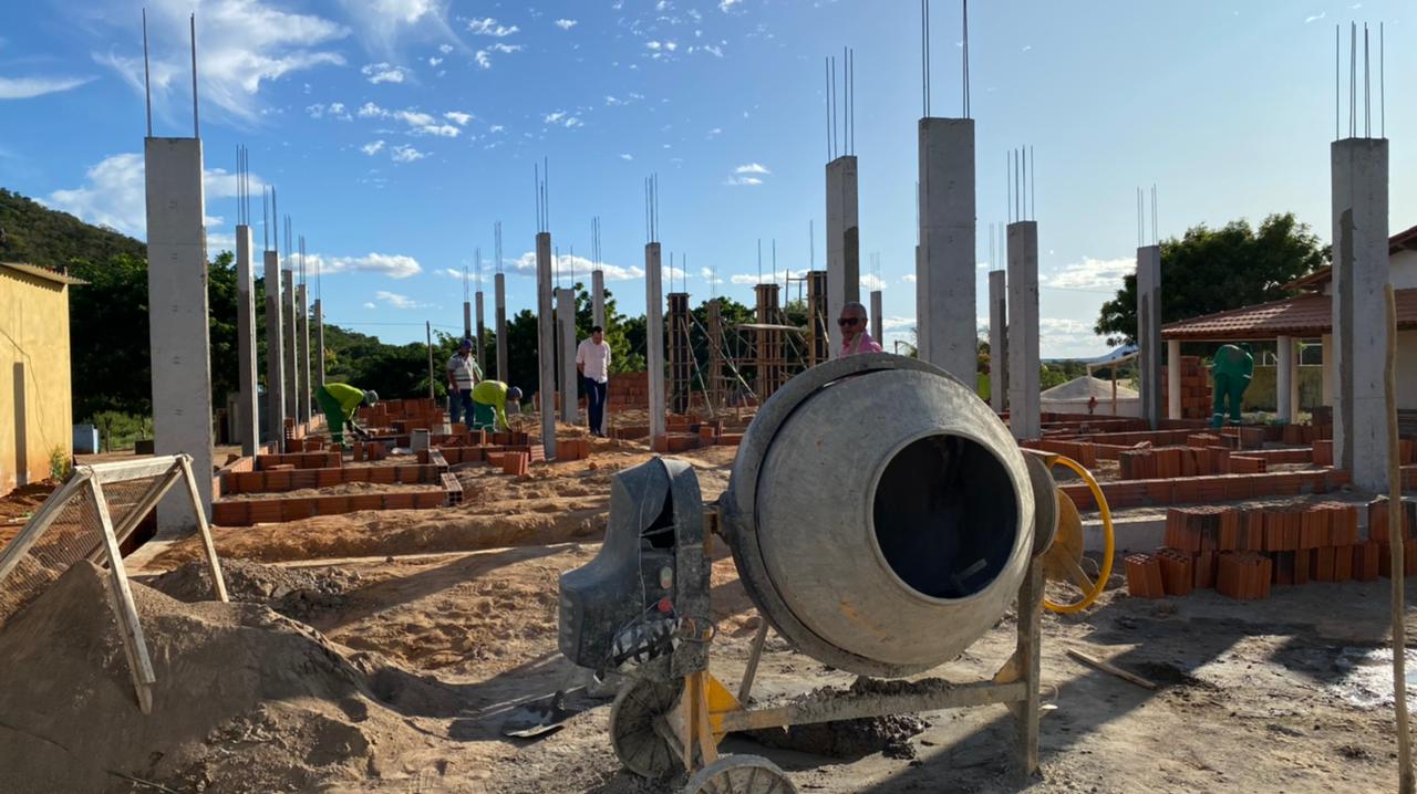 Sonho antigo da comunidade, construção do PSF do Suruá segue em ritmo arrojado e obra será entregue em setembro