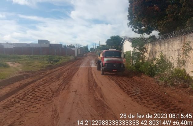 OBRAS - Prefeitura de Guanambi realiza pavimentação asfáltica no Bairro Ipiranga; urbanização do Bairro São Vicente é finalizada