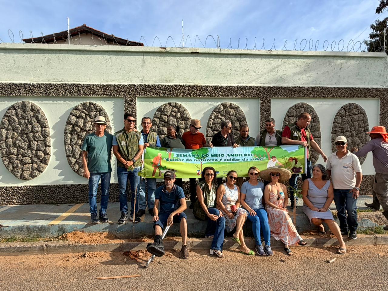 Projeto Adote uma Árvore é lançado durante a Semana do Meio Ambiente de Guanambi