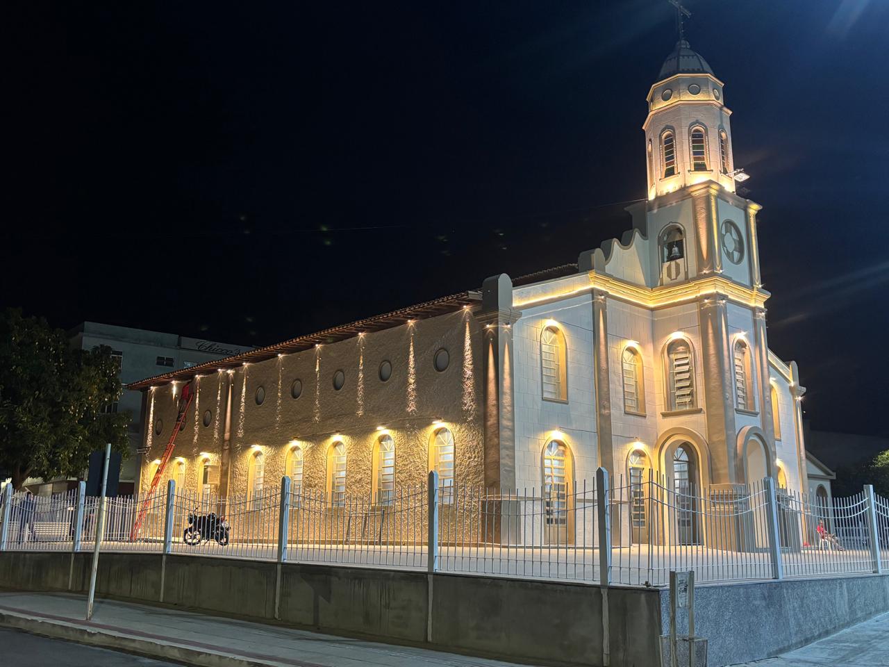 Igreja Matriz de Santo Antônio ganha Iluminação especial