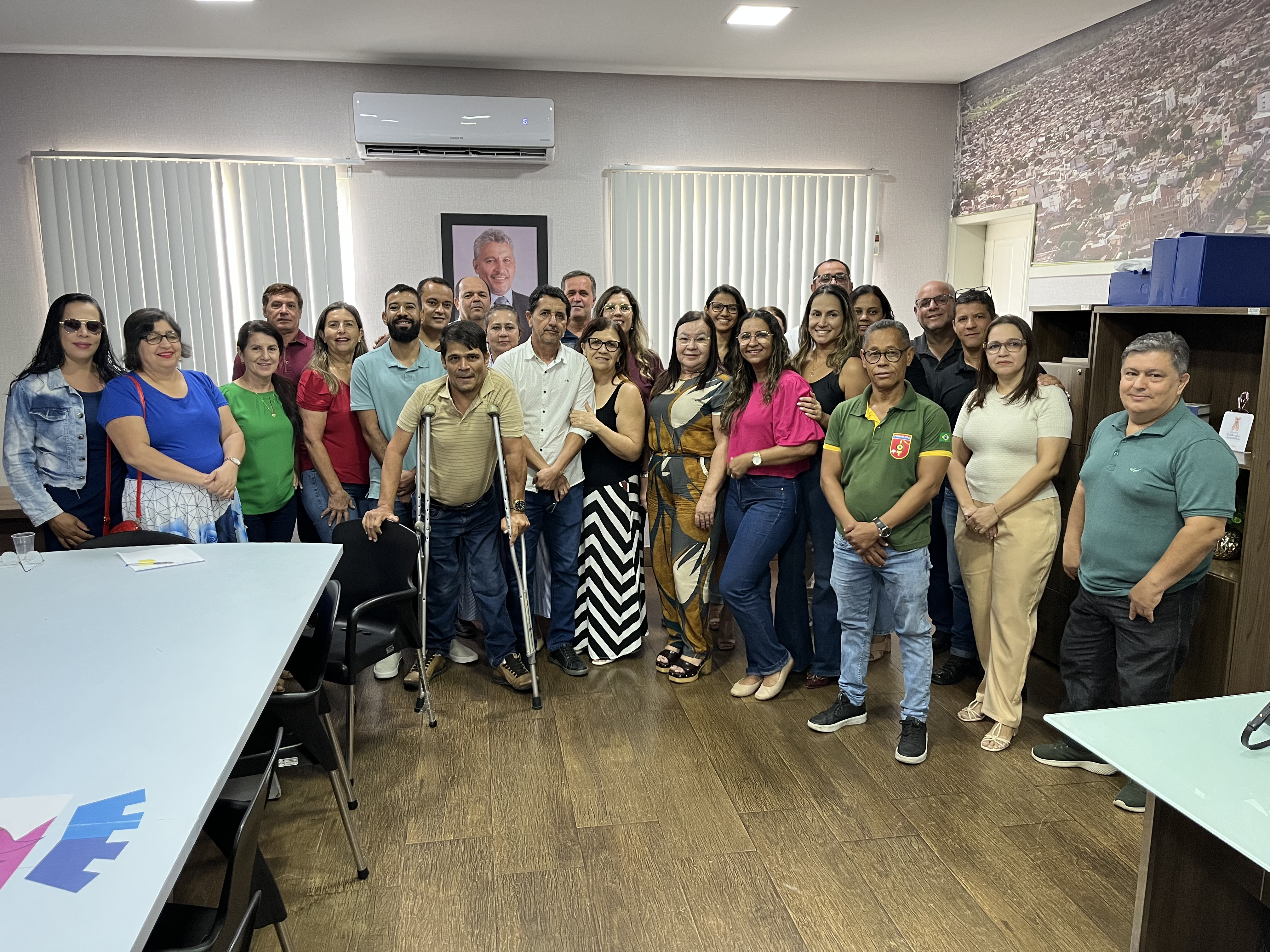 Servidores Assistentes Administrativos IV terão salários corrigidos e município criará complementação para auxílio por incapacidade temporária