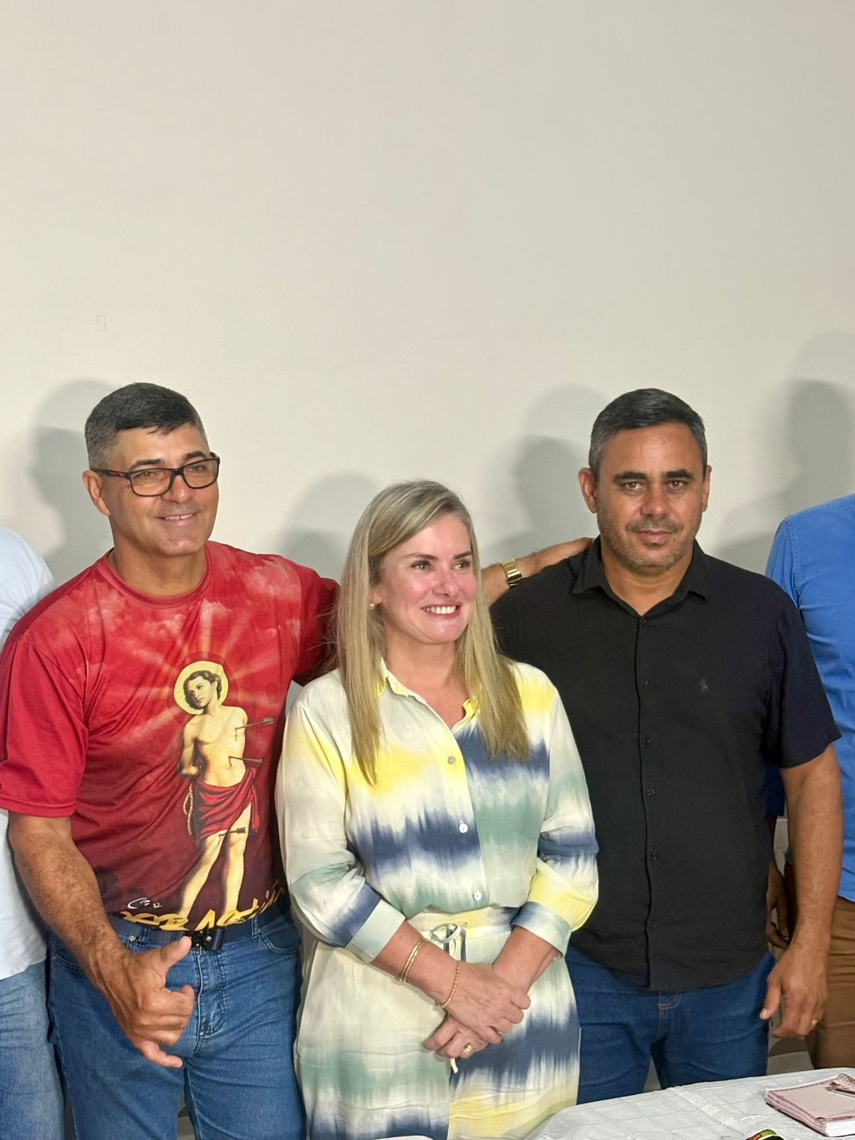 Secretário de Governo Edileno Oliveira acompanha ordem de serviço de adutora que beneficiará 215 famílias de comunidades rurais