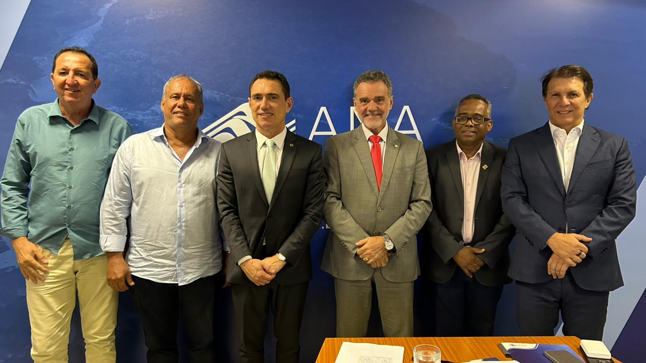 Ao lado de deputados federais, secretário de Agricultura de Guanambi busca solução da ANA para crise hídrica em Ceraíma