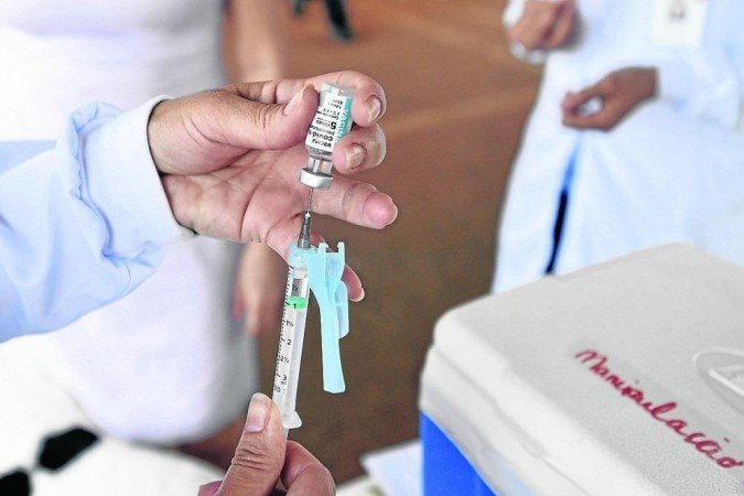 Secretaria de Saúde de Guanambi retoma aplicação da primeira dose contra a Covid-19 em pacientes com comorbidades e deficiência física permanente