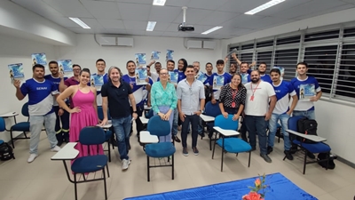 Em parceria com a Prefeitura de Guanambi, SENAI entrega certificados de conclusão do curso de formação de eletricistas