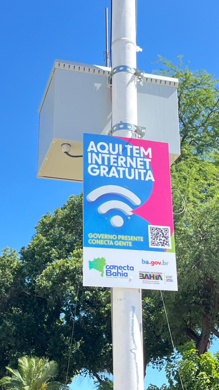 Em parceria com a Prefeitura de Guanambi, Governo do Estado implanta internet gratuita em três praças, através do Programa Conecta Bahia