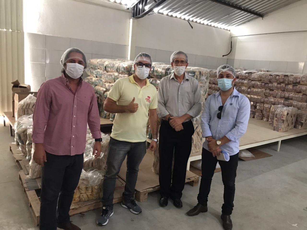 Secretaria de Desenvolvimento Econômico de Guanambi recebe visita de representantes da cidade de Formosa do Rio Preto para conhecer projetos e estrutura
