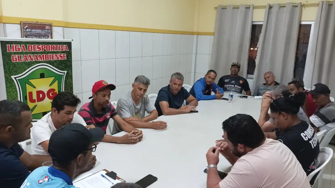 Nal Azevedo participa da reunião arbitral da Liga Desportista de Guanambi e anuncia apoio recorde para o Campeonato Municipal
