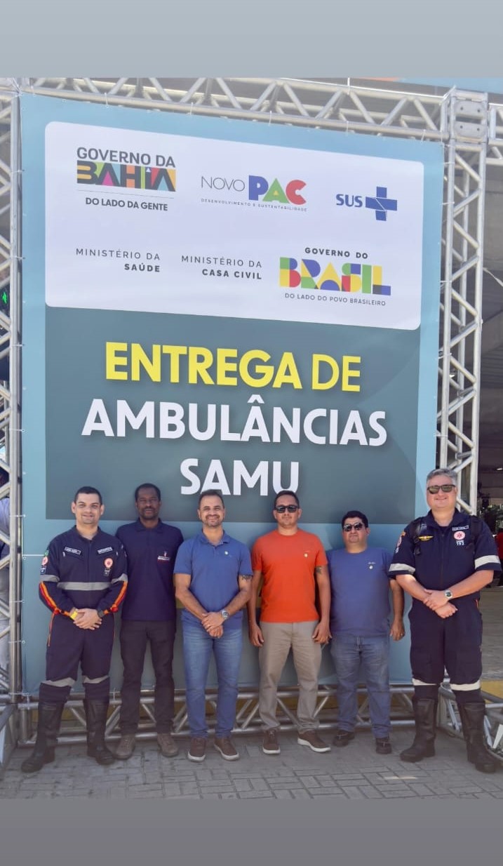 Secretaria de Saúde de Guanambi recebe nova ambulância do SAMU e kit de telessaúde para UBS, durante evento em Salvador