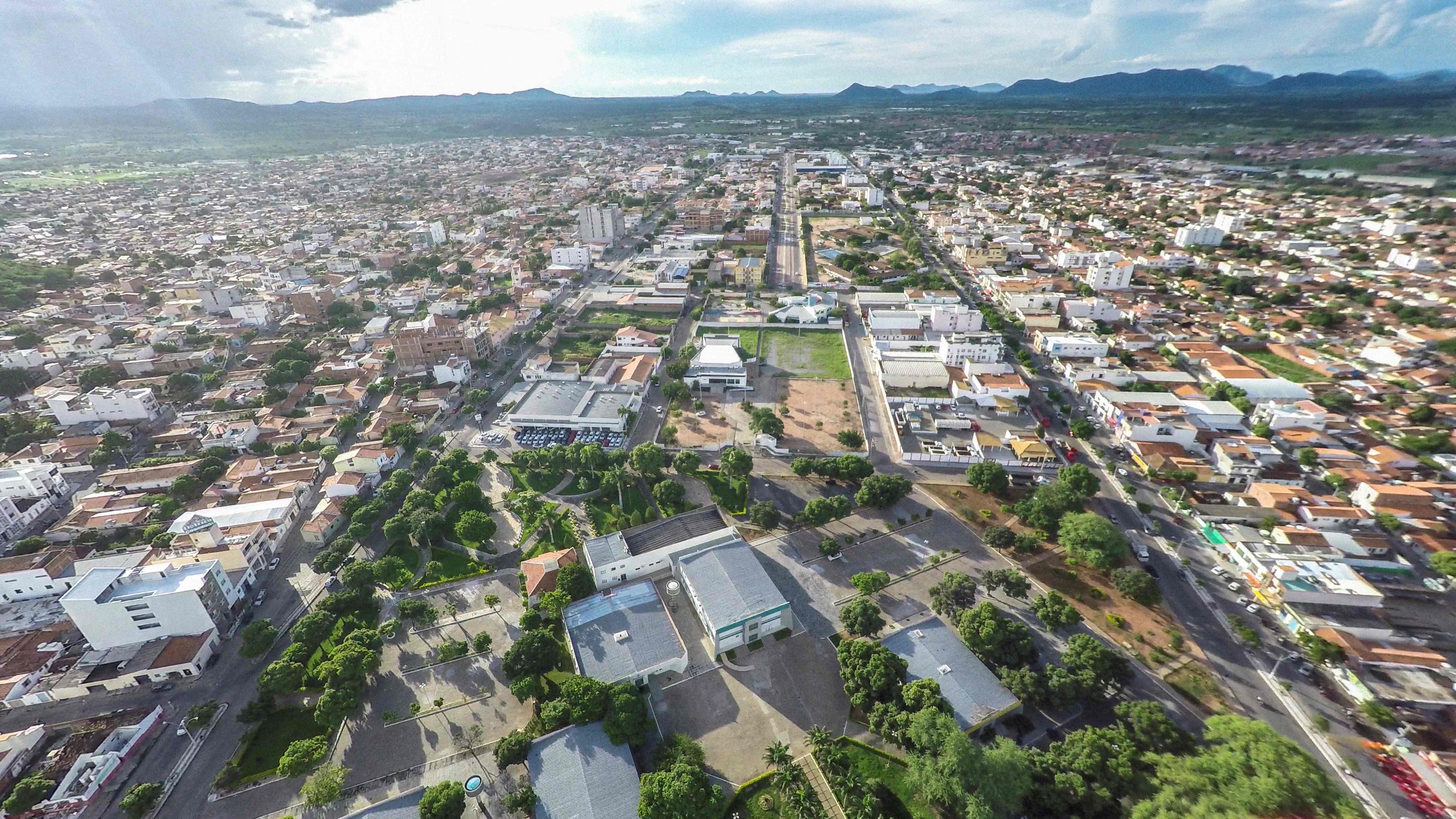 Guanambi e Vitória da Conquista lideram índice de crescimento populacional na Região Sudoeste