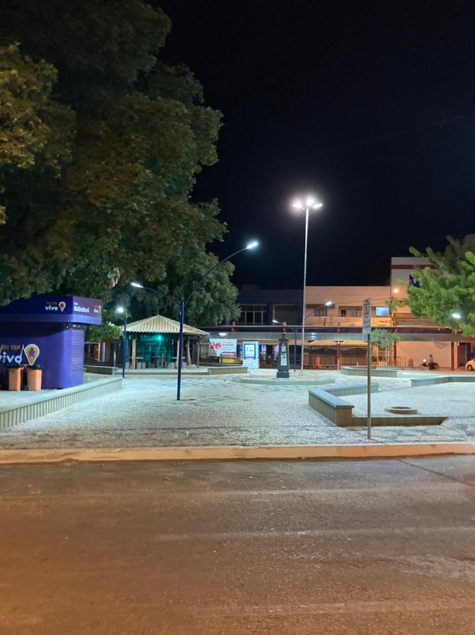 Prefeitura de Guanambi inicia implantação de iluminação em led e recuperação de praças públicas