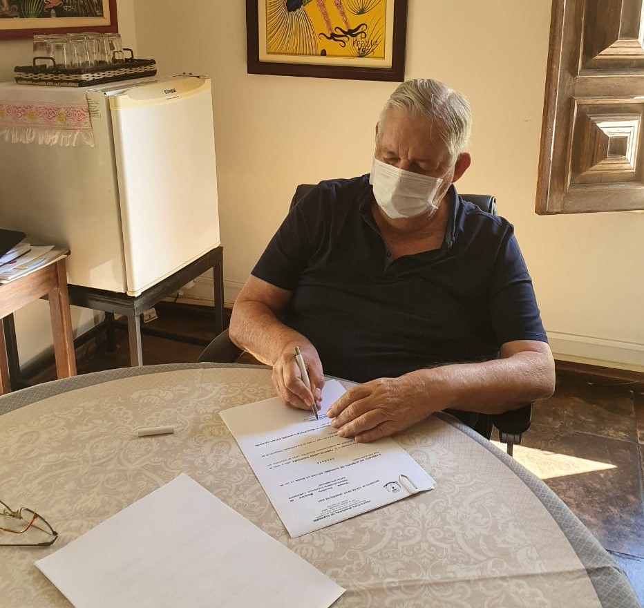 Prefeito Nilo Coelho finaliza primeiro escalão de governo com a nomeação de três secretários municipais