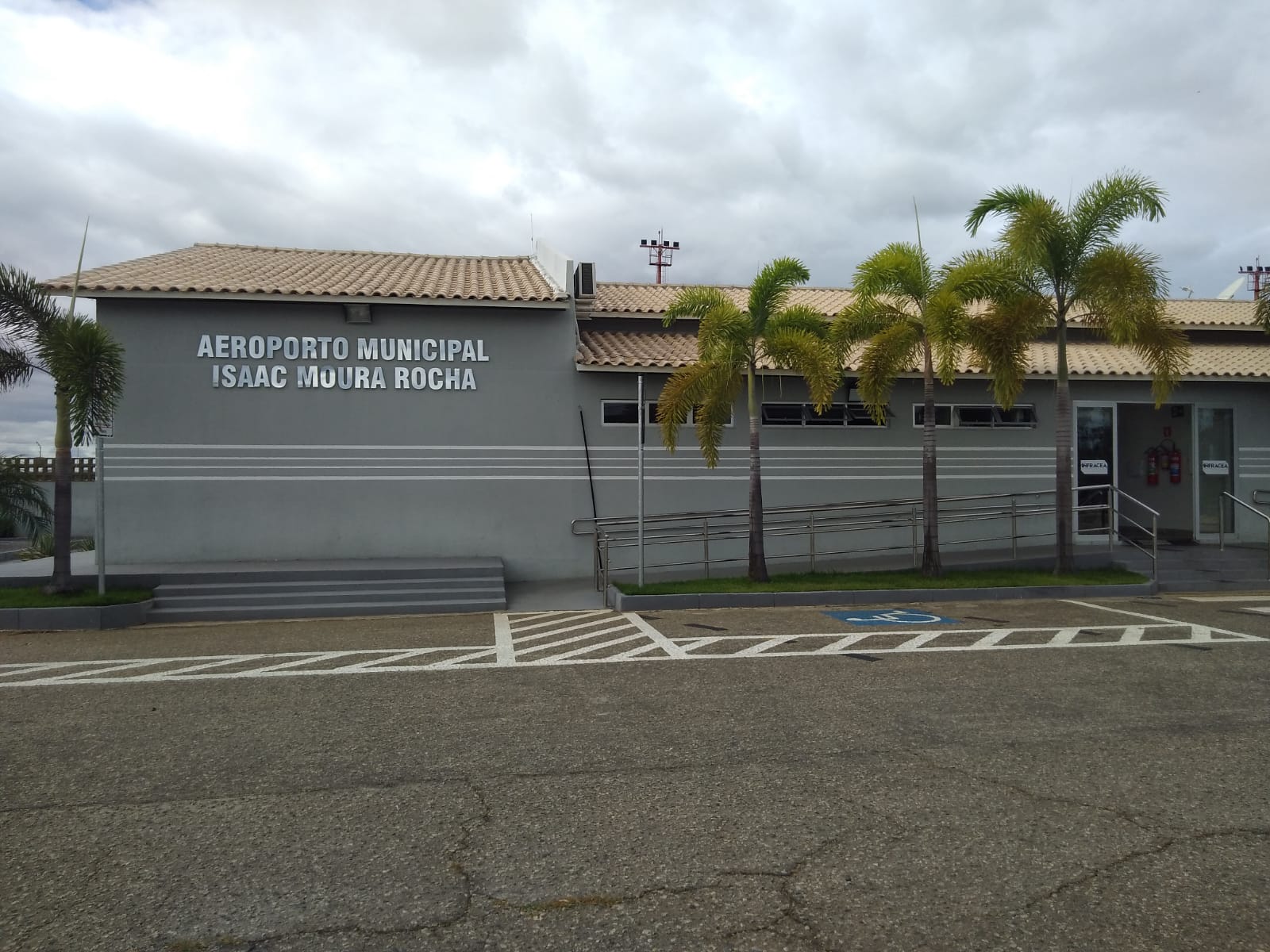 Prefeitura de Guanambi recebe autorização para aquisição de equipamento para ampliar as operações e segurança do Aeroporto