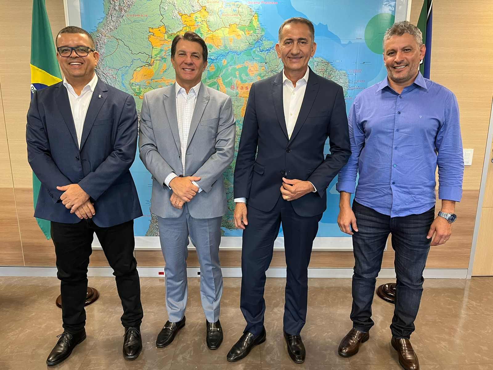 Prefeito Nal e deputado Arthur Maia cumprem agenda em Brasília para tratar do andamento da licitação do projeto de irrigação do Vale do Iuiú