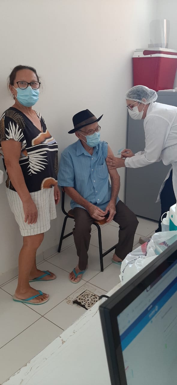 Guanambi inicia vacinação contra a Covid-19 para idosos acima de 90 anos